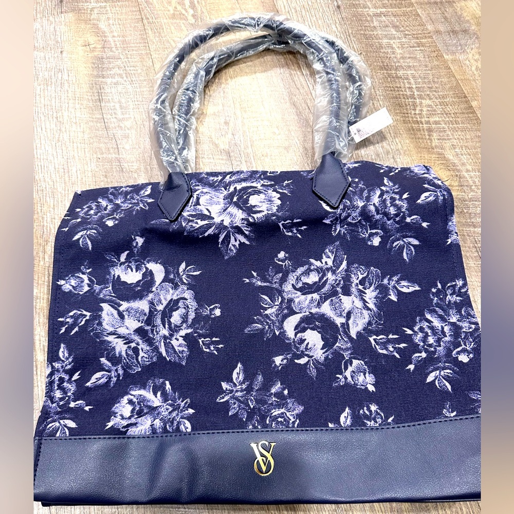 Victorias Secret bags Bundle